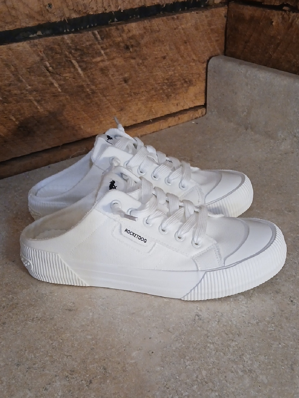 Rocket Dog Womens White Canvas Lace-Up Mule Sneakers Sz 8